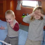 Zeilen met kleine kinderen