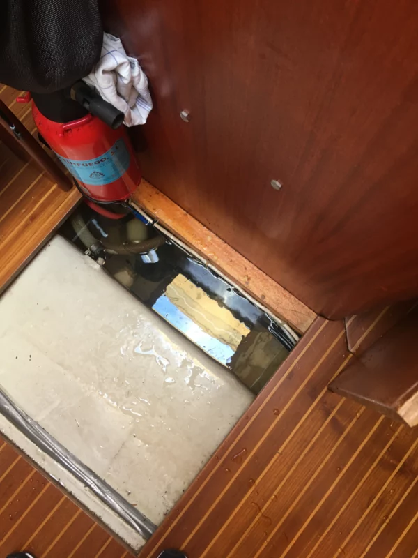 Bilge staat vol water