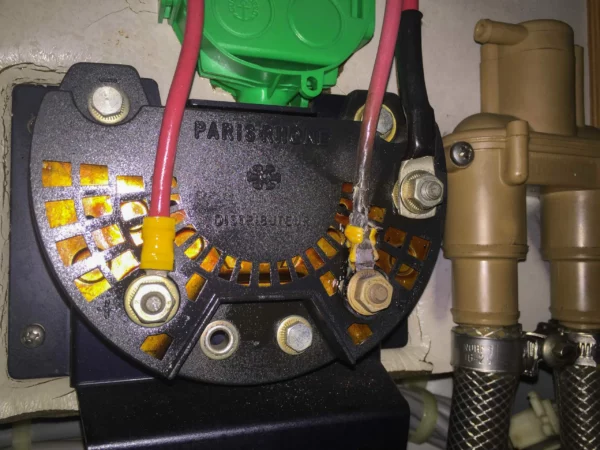 Distributeur ofwel spanningsregelaar